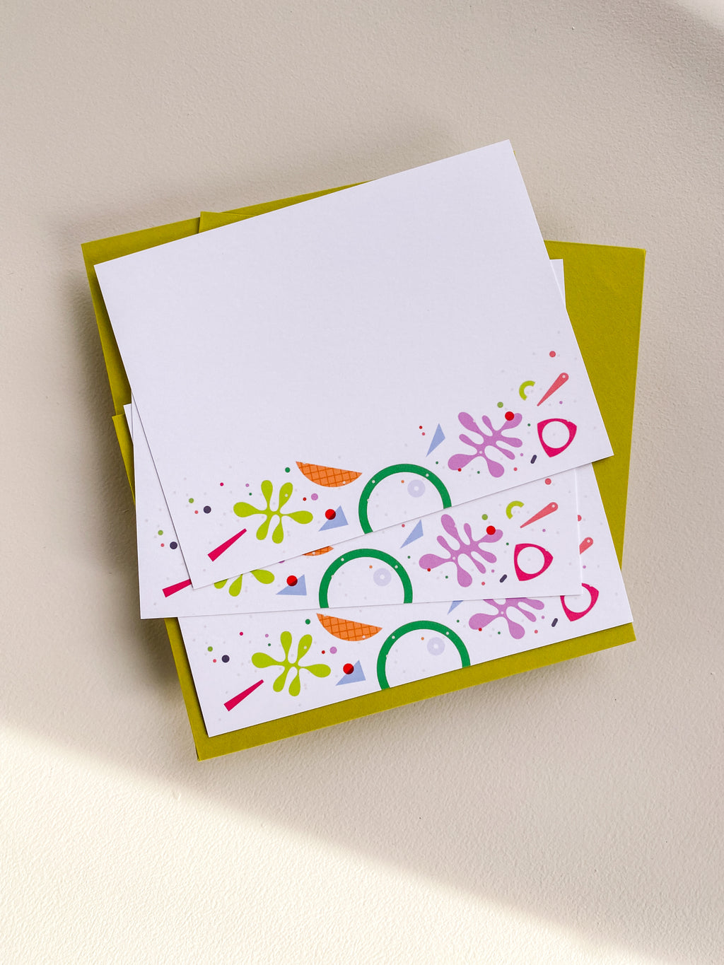 Bouncing Shapes Flat Note Card Set – 4.25x5.5 (Set of 3)